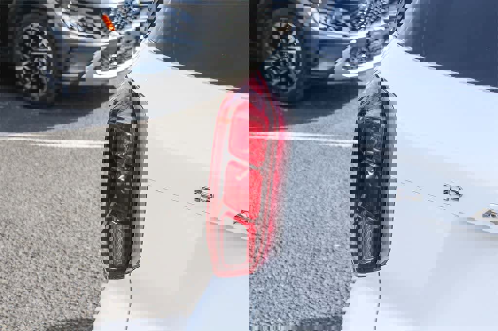 Used 2023 Hyundai Palisade Calligraphy image 8