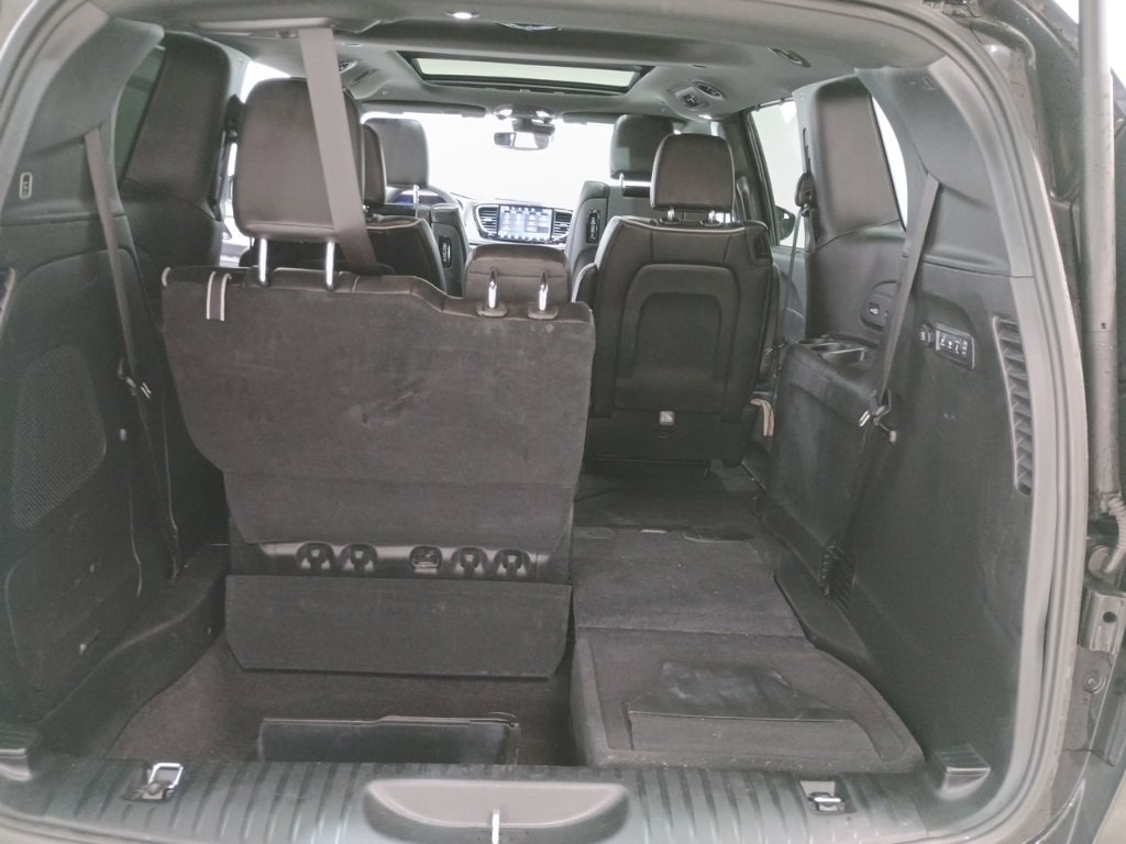 Used 2023 Chrysler Pacifica Limited w/ Uconnect Theater Family Group image 41