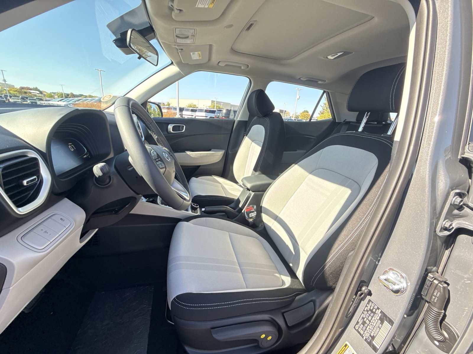 New 2026 Hyundai Venue SEL FWD image 12
