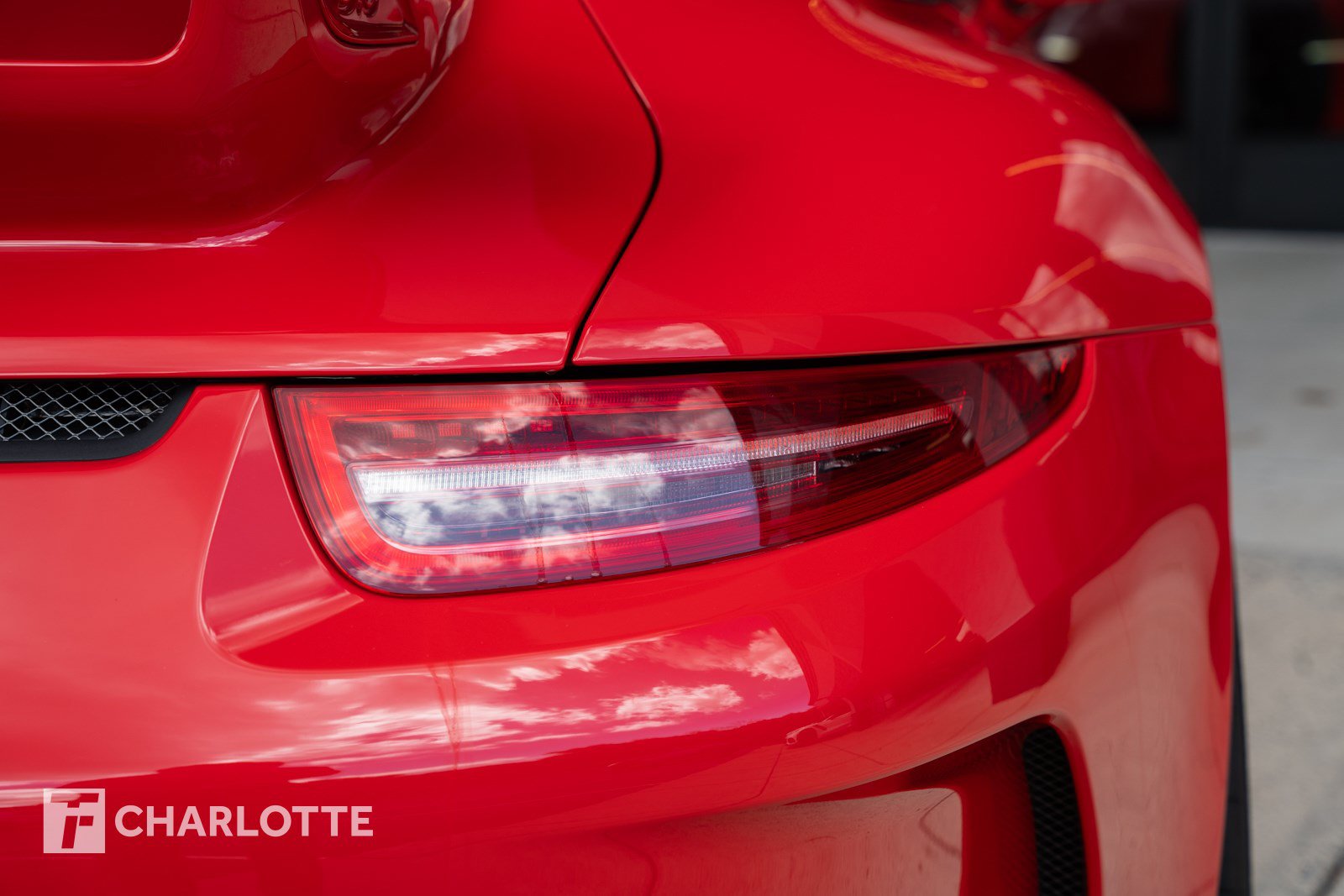 Used 2015 Porsche 911 GT3 RWD image 16