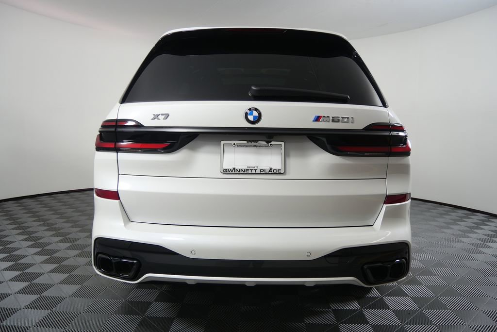 New 2026 BMW X7 M60i image 4