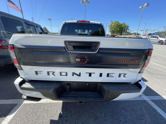 Used 2025 Nissan Frontier PRO-4X w/ Black Accent Package image 4