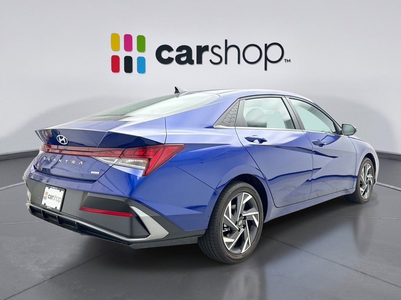 Used 2025 Hyundai Elantra Limited FWD image 5