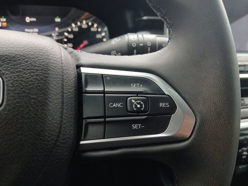 Used 2022 Jeep Compass Latitude FWD image 18