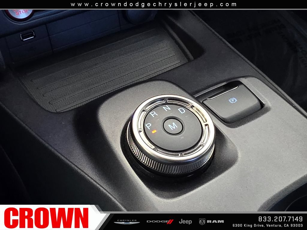 Used 2022 Ford Mustang Shelby GT500 w/ Technology Package RWD image 42