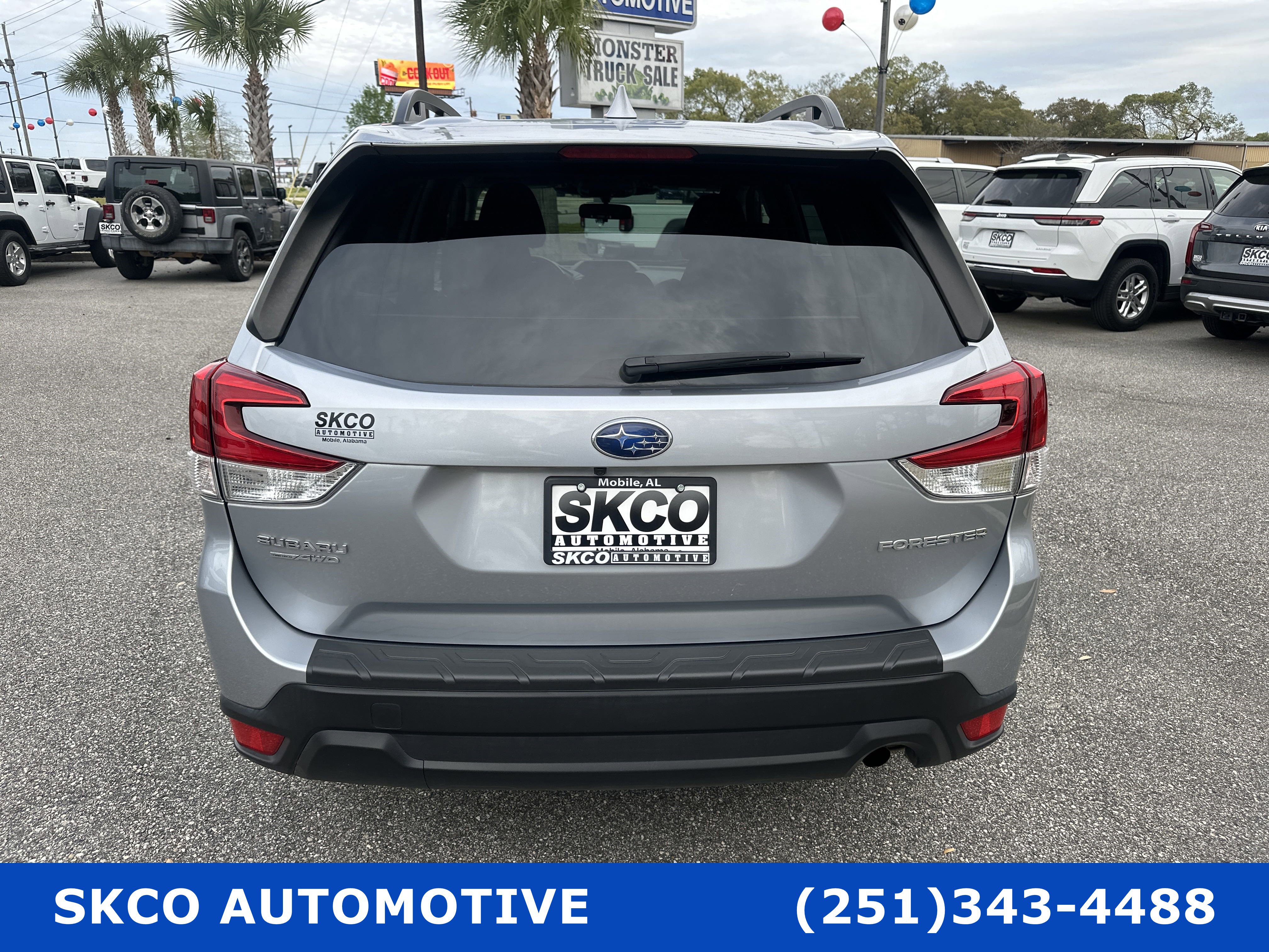 Used 2022 Subaru Forester Premium image 4