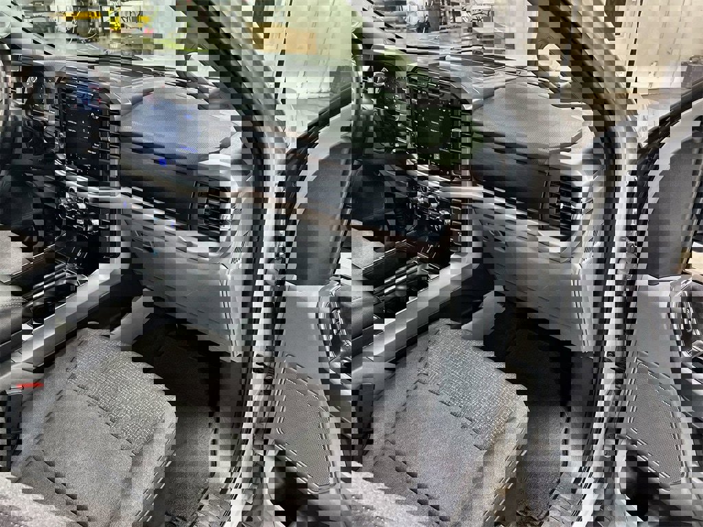 Used 2024 Ford F150 XLT w/ Mobile Office Package image 28