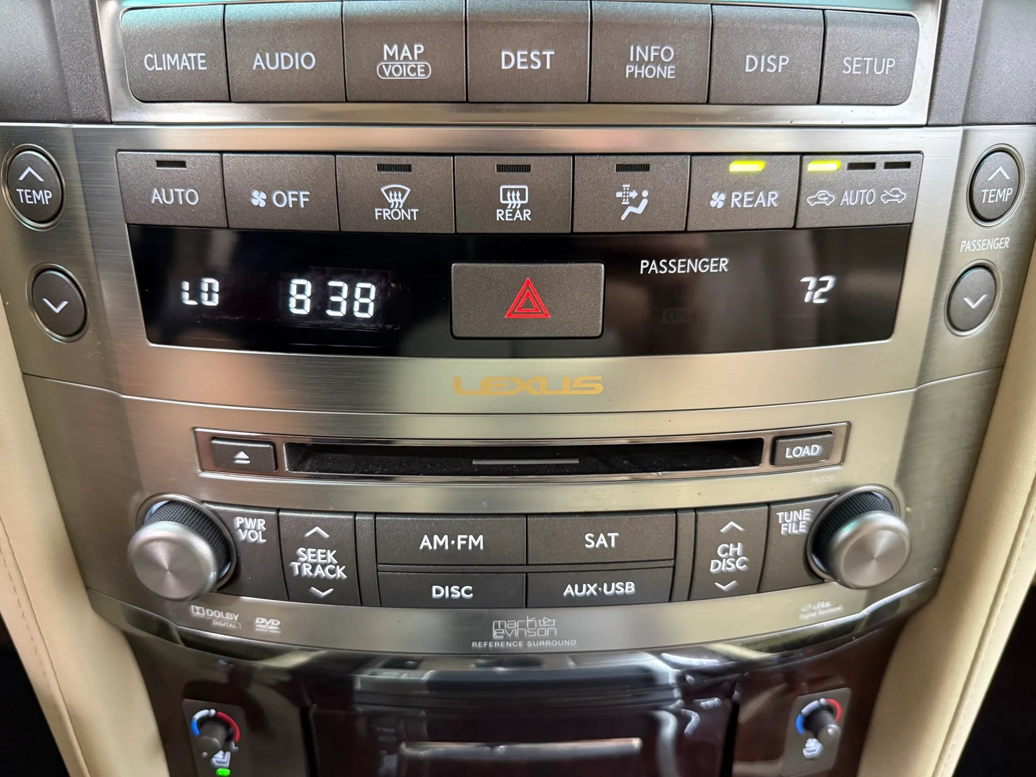 Used 2010 Lexus LX 570 4WD image 28