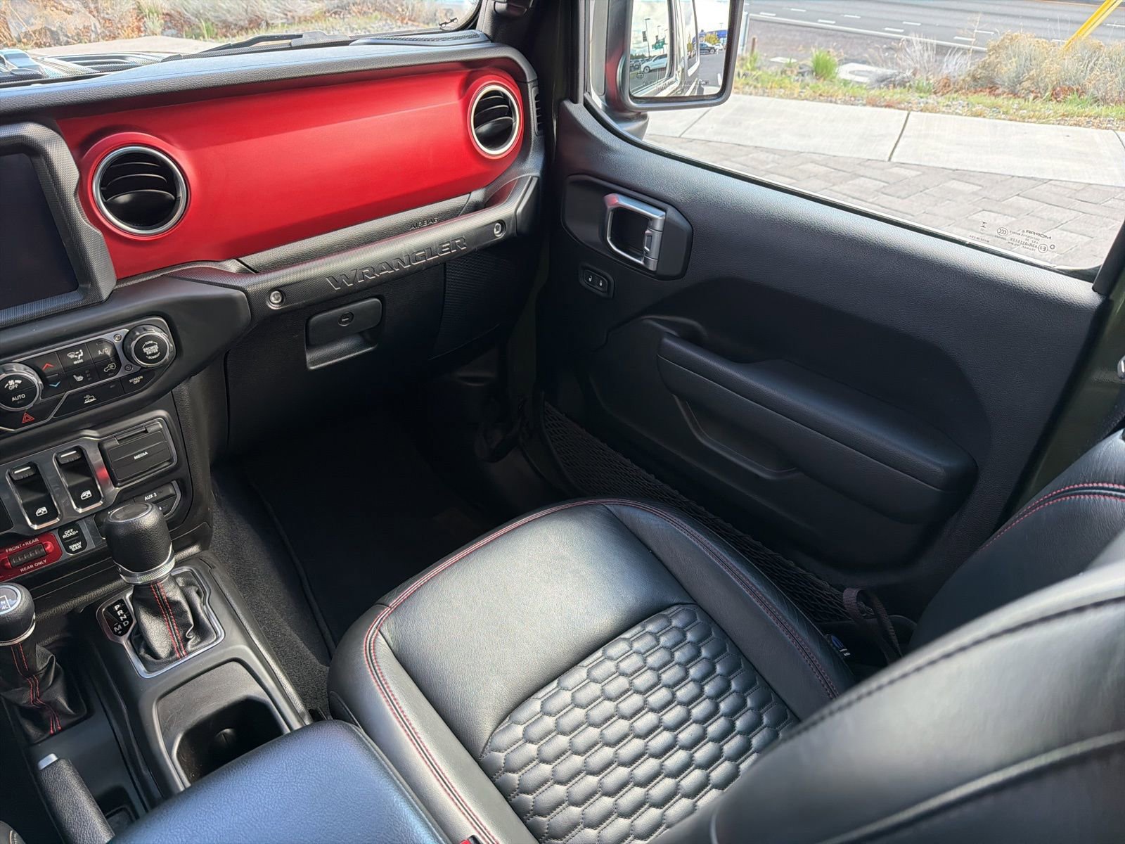 Used 2023 Jeep Wrangler Rubicon w/ LED Lighting Group image 13