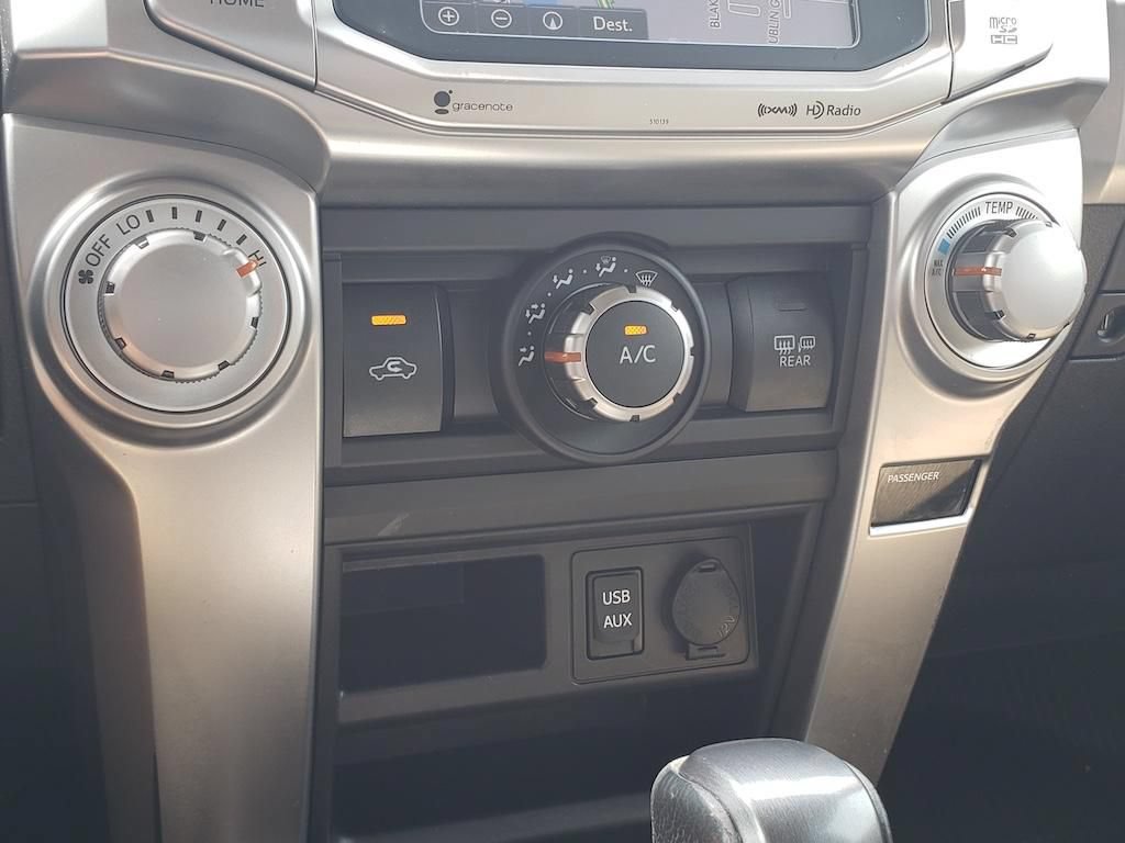 Used 2017 Toyota 4Runner SR5 AWD/4WD image 29