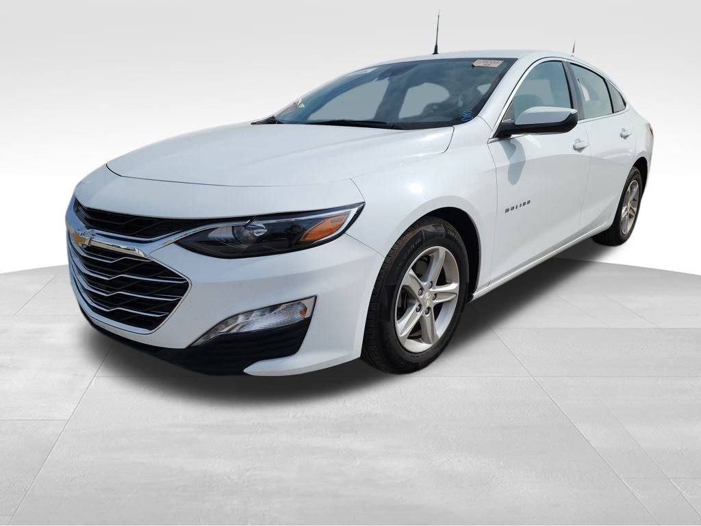 Used 2023 Chevrolet Malibu LT image 3