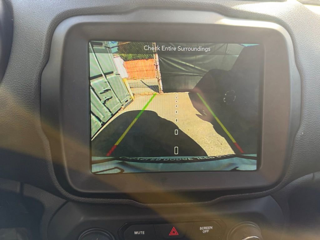 Used 2019 Jeep Renegade Altitude w/ UConnect 8.4 Nav Group image 12