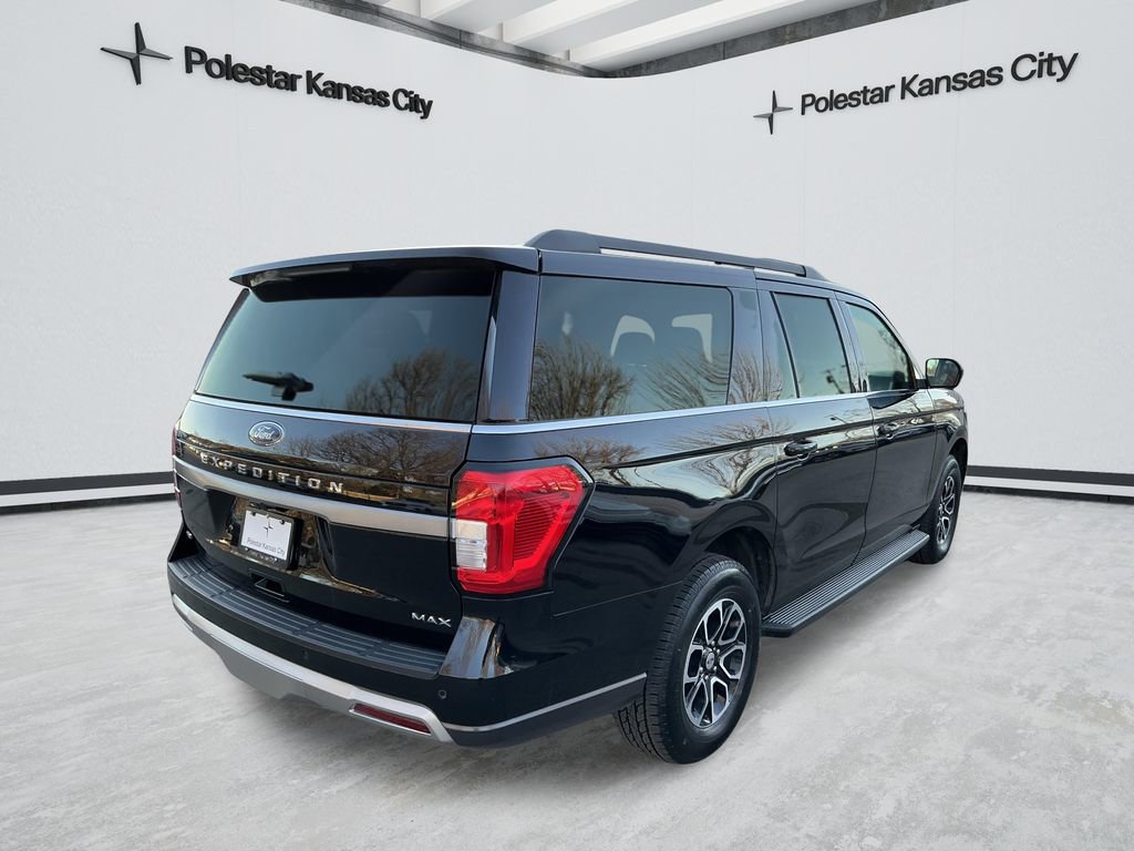 Used 2024 Ford Expedition Max XLT image 4