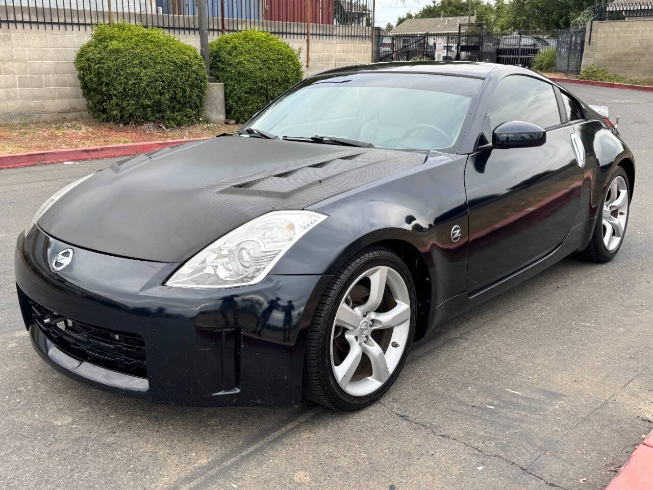 Used 2008 Nissan 350Z Touring w/ Cargo Convenience Pkg RWD image 1