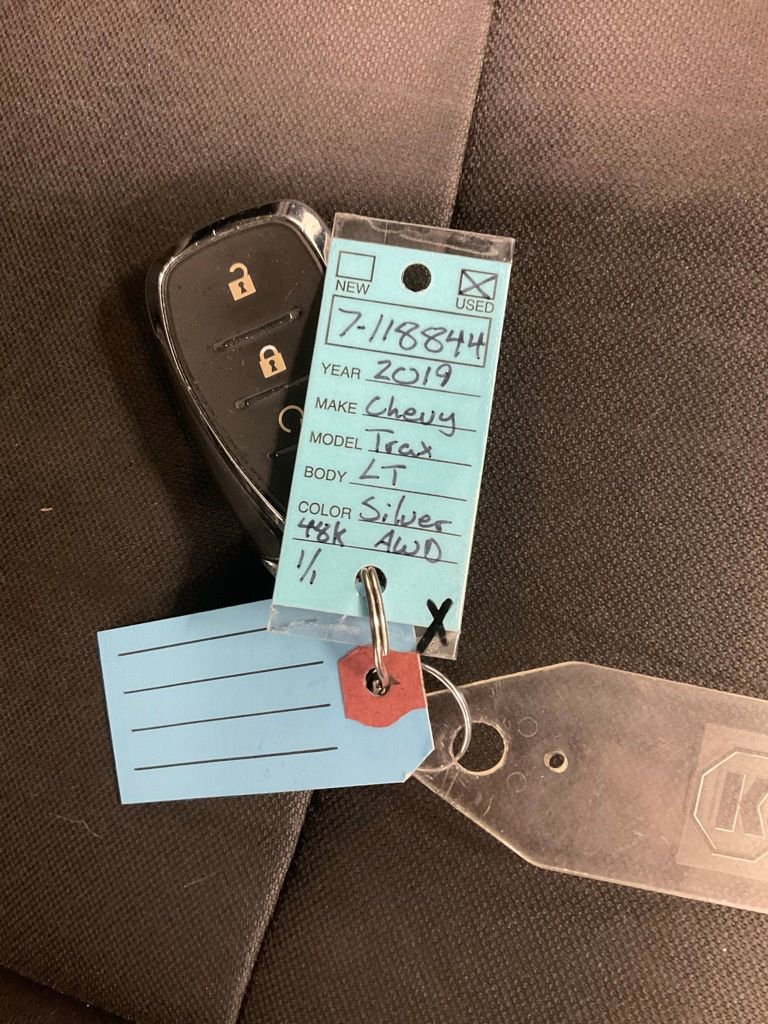 Used 2019 Chevrolet Trax LT w/ Redline Edition AWD/4WD image 29