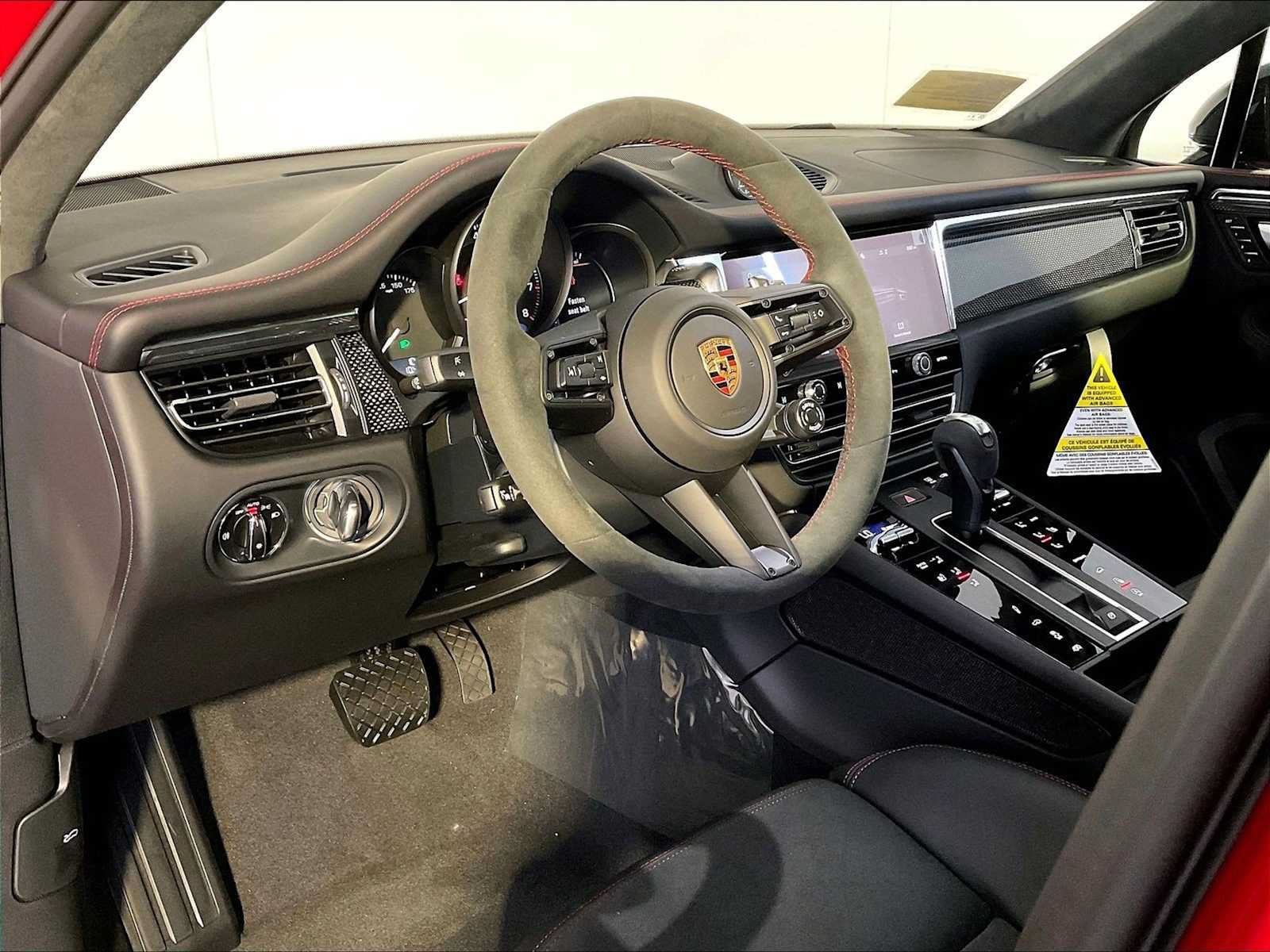 New 2026 Porsche Macan GTS AWD/4WD image 4