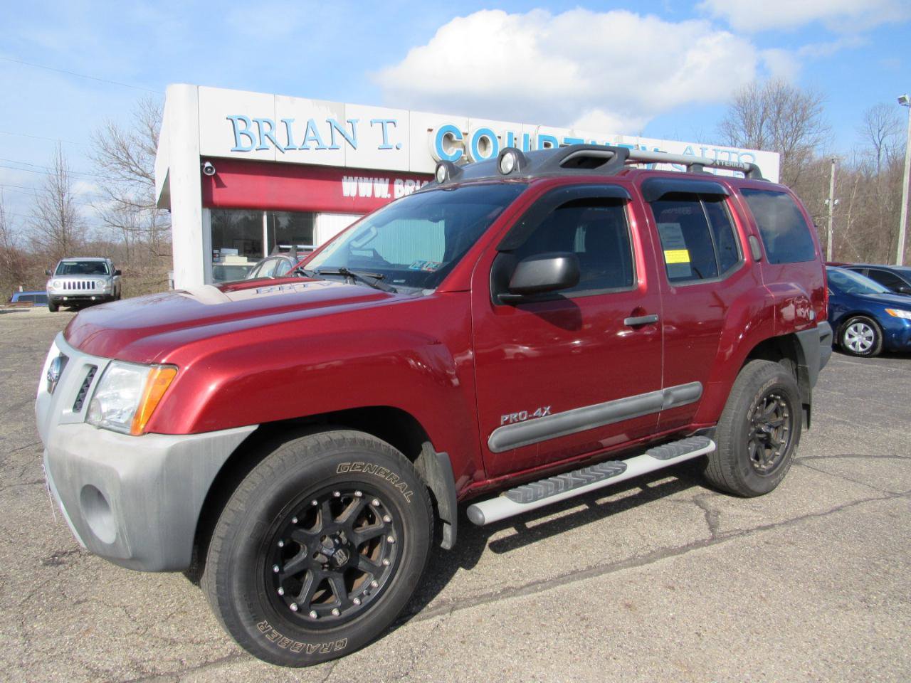 Used 2013 Nissan Xterra PRO-4X w/ Pro-4x Leather Pkg AWD/4WD image 28