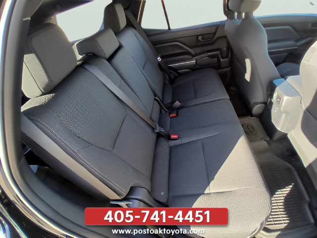 New 2026 Toyota 4Runner SR5 AWD/4WD image 15
