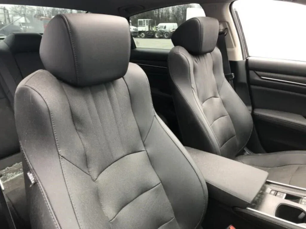 Used 2020 Honda Accord Touring image 32