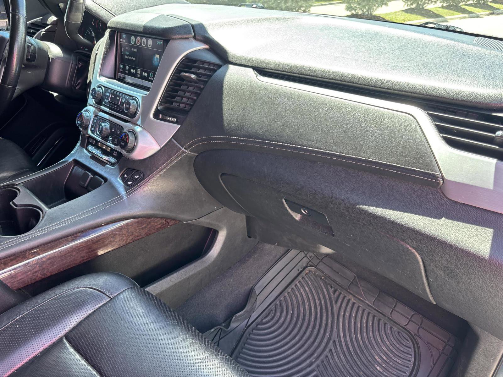 Used 2019 GMC Yukon XL SLT image 13