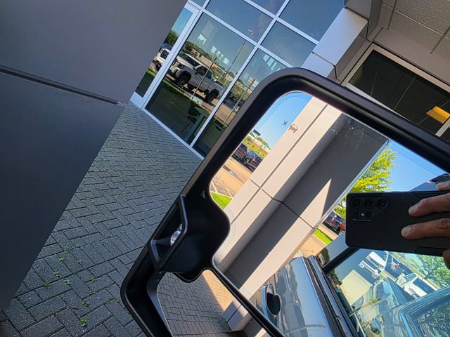 Used 2025 GMC Sierra 2500 AT4 AWD/4WD image 34