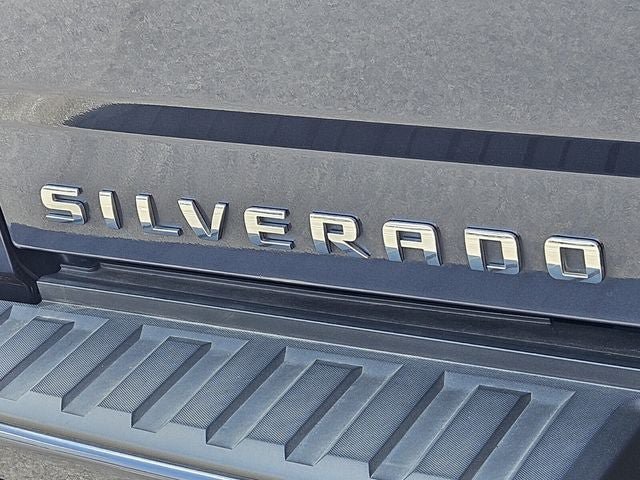 Used 2018 Chevrolet Silverado 1500 LTZ Z71 w/ Centennial Edition AWD/4WD image 37