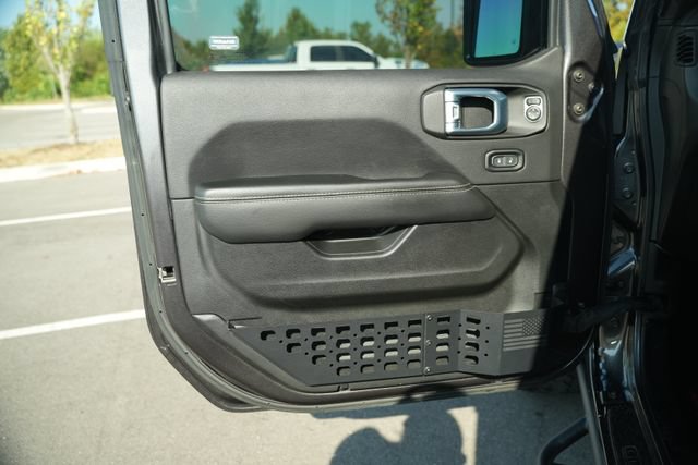 Used 2021 Jeep Gladiator Overland w/ Popular Equipment Package AWD/4WD image 14
