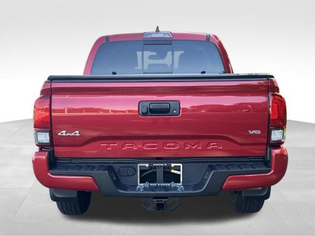 Certified 2022 Toyota Tacoma SR5 w/ Technology Package AWD/4WD image 4