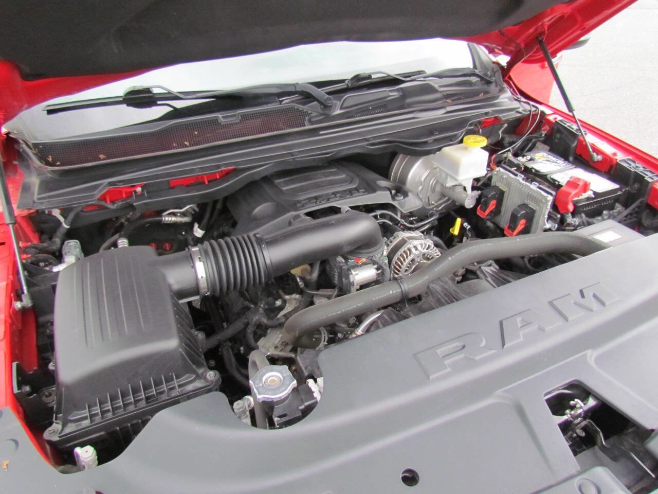 Used 2019 RAM 1500 Laramie image 23