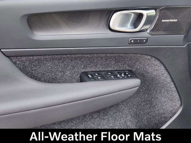 Used 2024 Volvo XC40 Recharge Ultimate w/ Protection Package Premier image 11