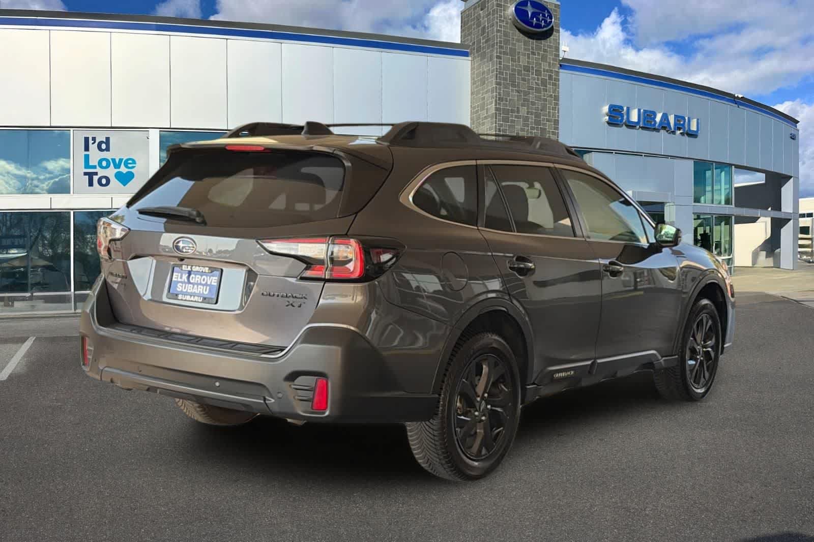 Used 2022 Subaru Outback Onyx Edition XT AWD/4WD image 2