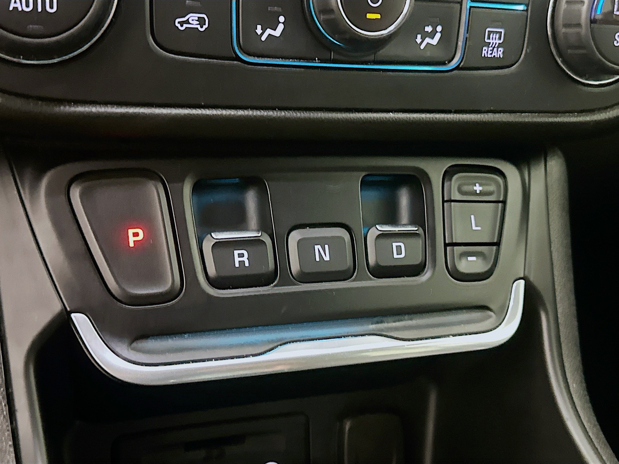 Used 2020 GMC Terrain SLT w/ Preferred Package AWD/4WD image 23