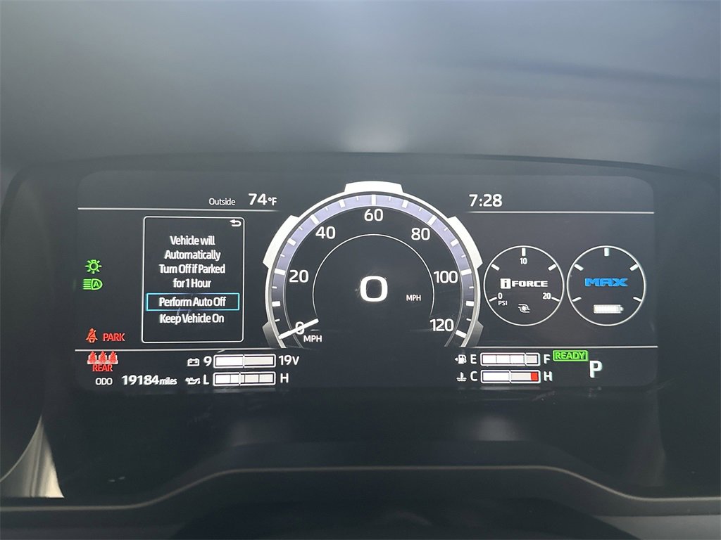 Used 2025 Toyota Tundra Platinum image 39