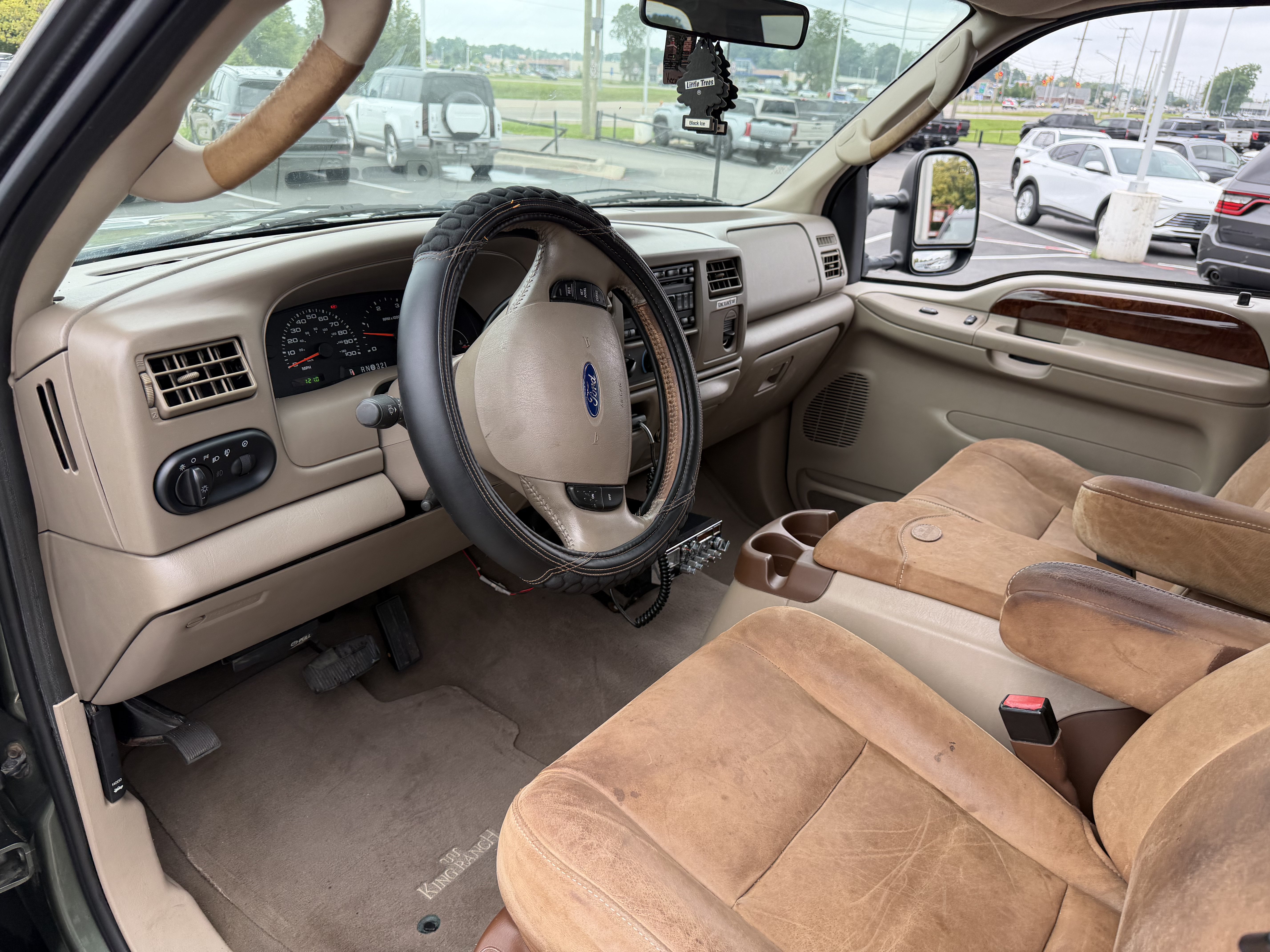 Used 2003 Ford F350 Lariat AWD/4WD image 13