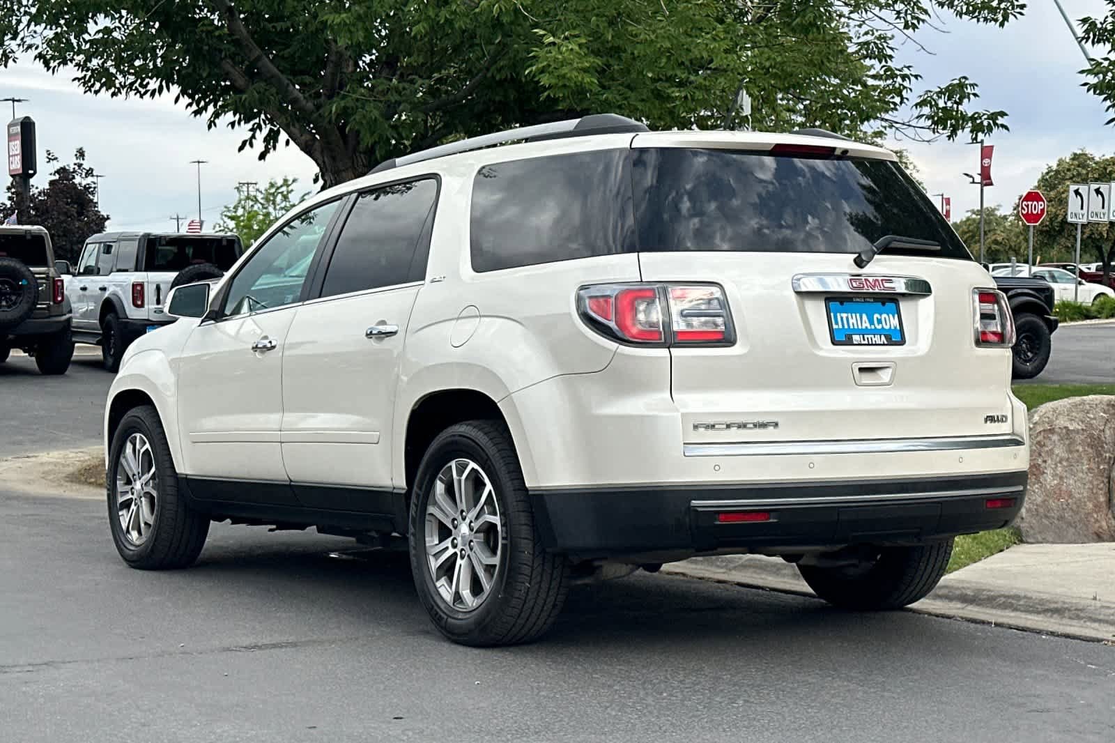 Used 2014 GMC Acadia SLT AWD/4WD image 6
