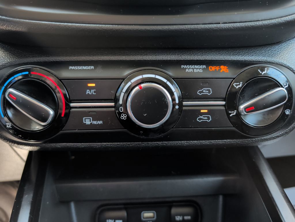 Used 2024 Kia Soul LX w/ Option Group 015 FWD image 15