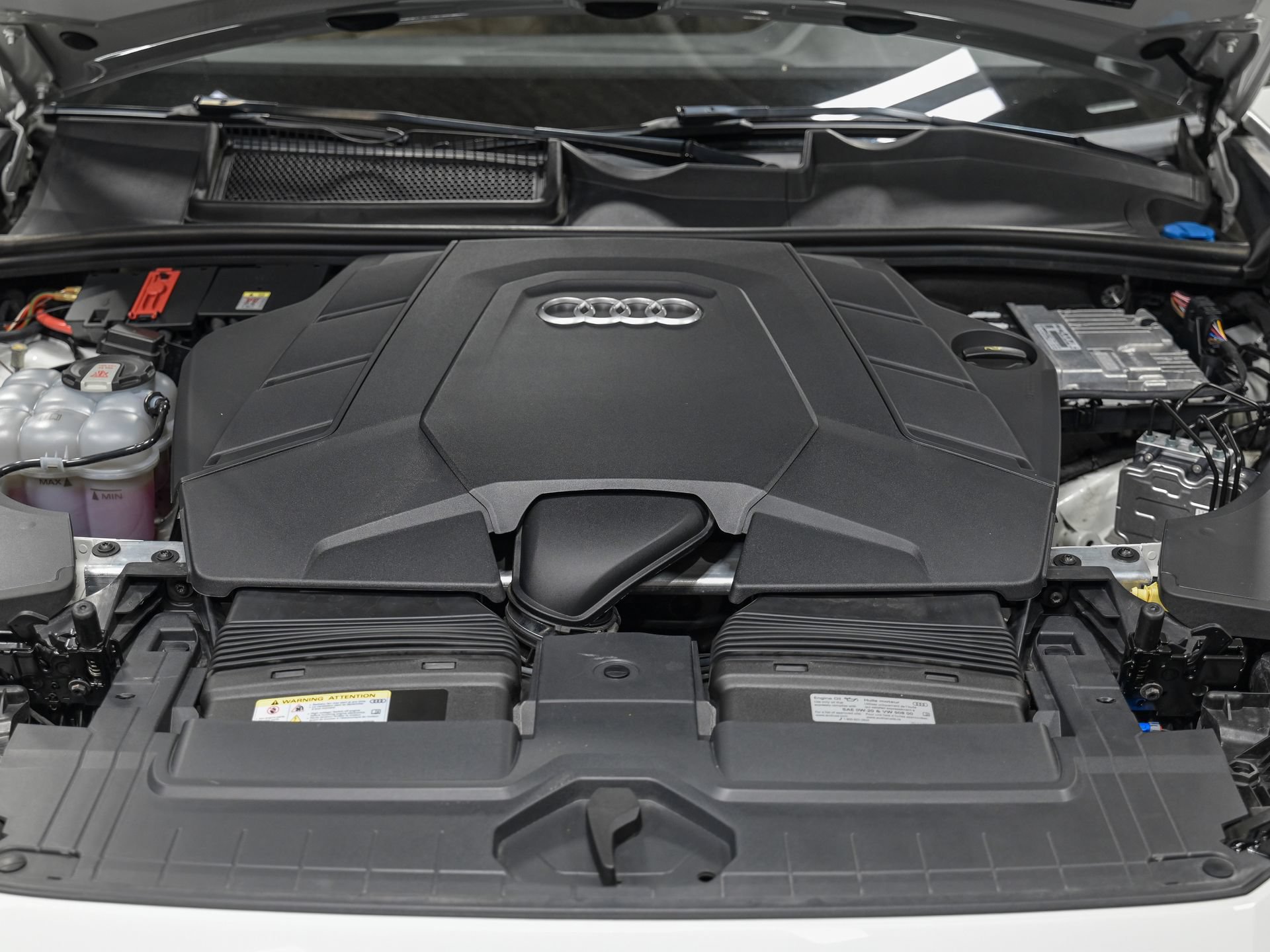 Used 2023 Audi Q8 Premium w/ Convenience Package AWD/4WD image 11