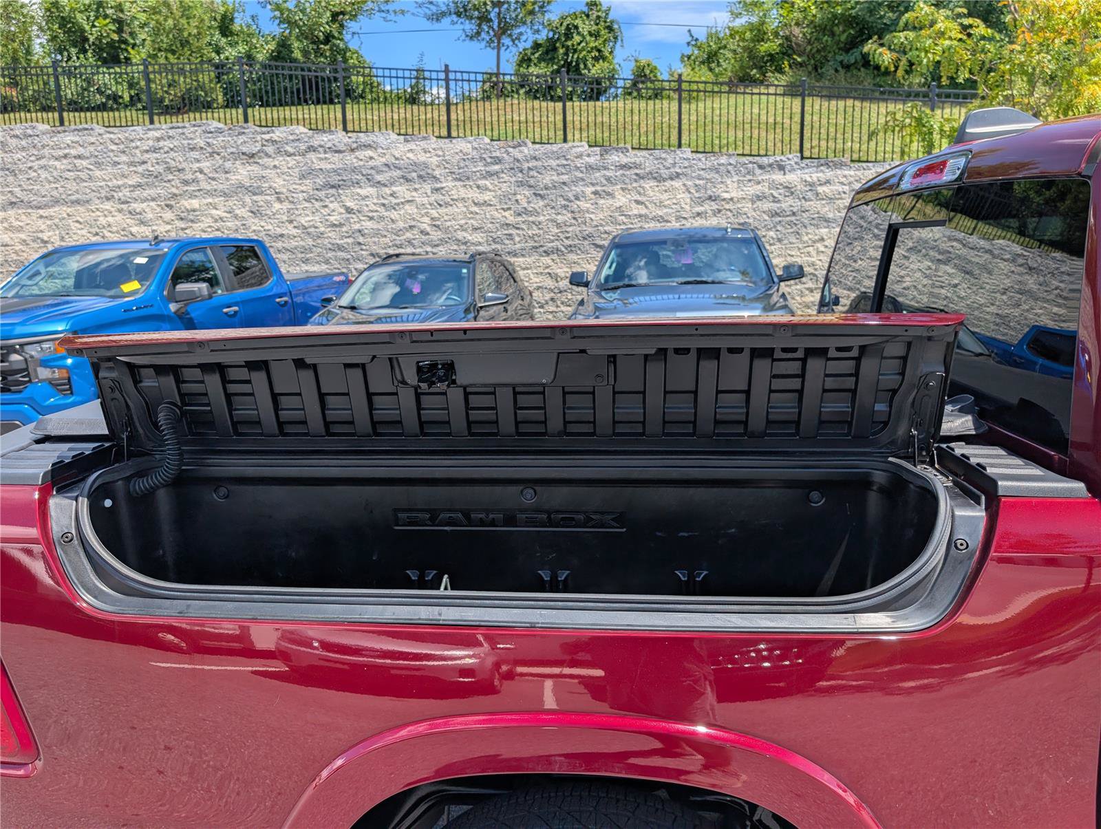 Used 2021 RAM 1500 Limited AWD/4WD image 12