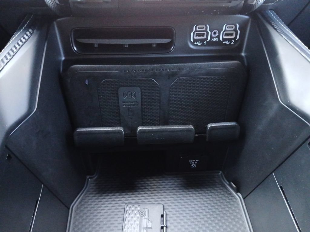 Used 2024 RAM 1500 Limited AWD/4WD image 6