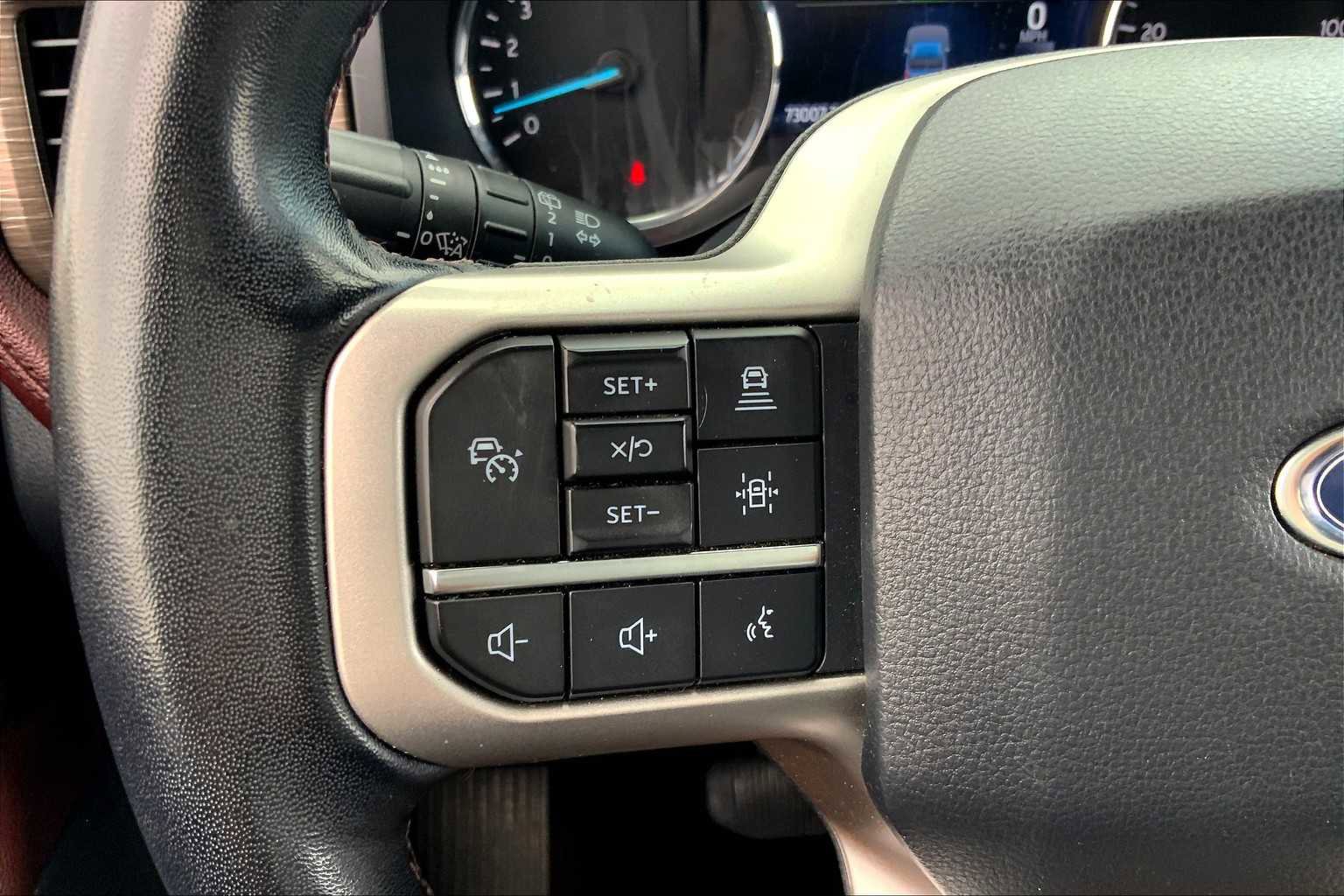 Used 2022 Ford Expedition Limited image 20