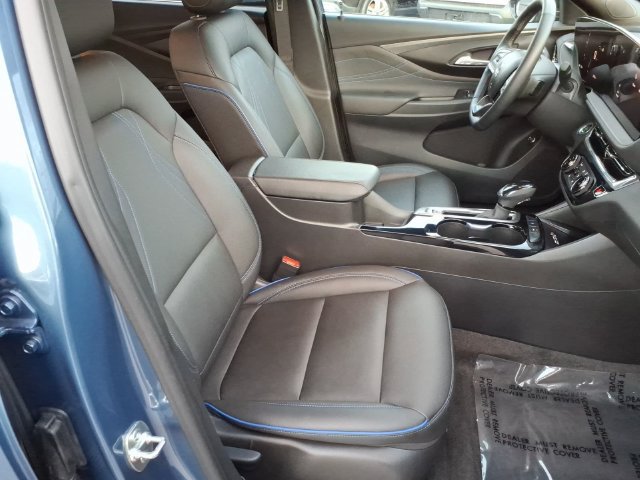 Used 2025 Buick Envista Sport Touring w/ Convenience I Package FWD image 23