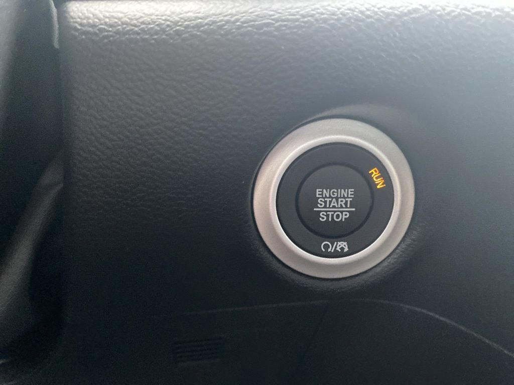 New 2026 Chrysler Voyager LX image 31