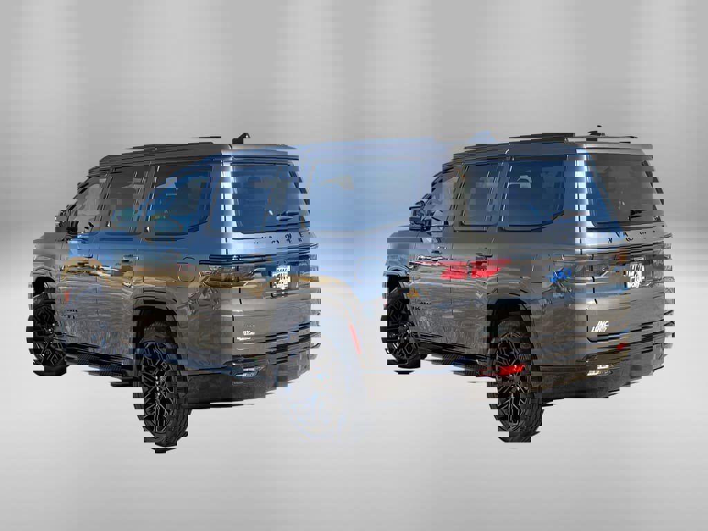 Used 2024 Jeep Wagoneer Series II w/ Convenience Group I image 2