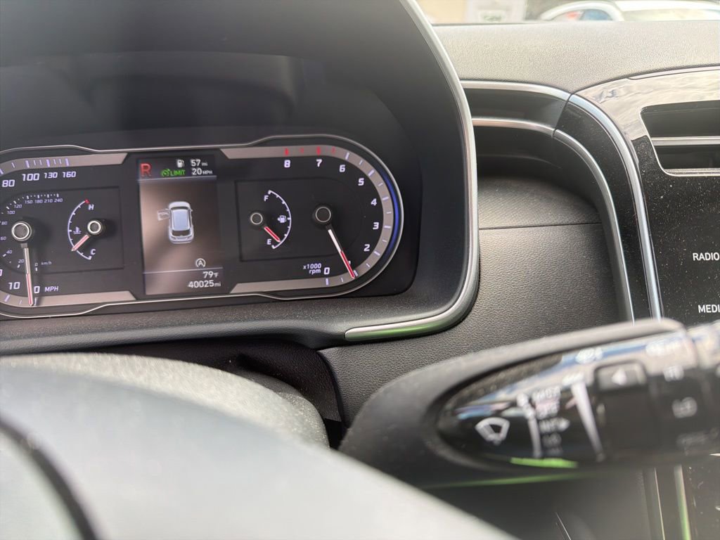 Used 2022 Hyundai Tucson SE image 4