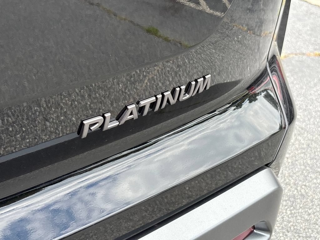 New 2026 Nissan Pathfinder Platinum FWD image 23