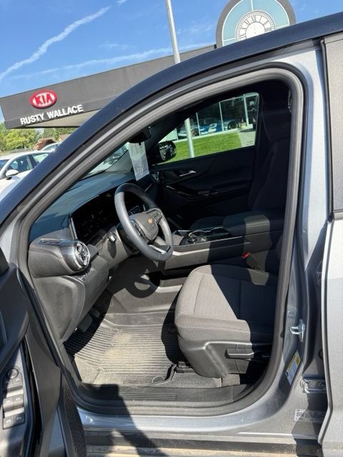 Certified 2026 Chevrolet Equinox LT w/ LPO, Floor Liner Package AWD/4WD image 9