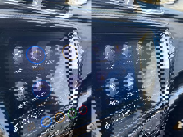 Used 2021 Chevrolet TrailBlazer ACTIV w/ Technology Package image 14