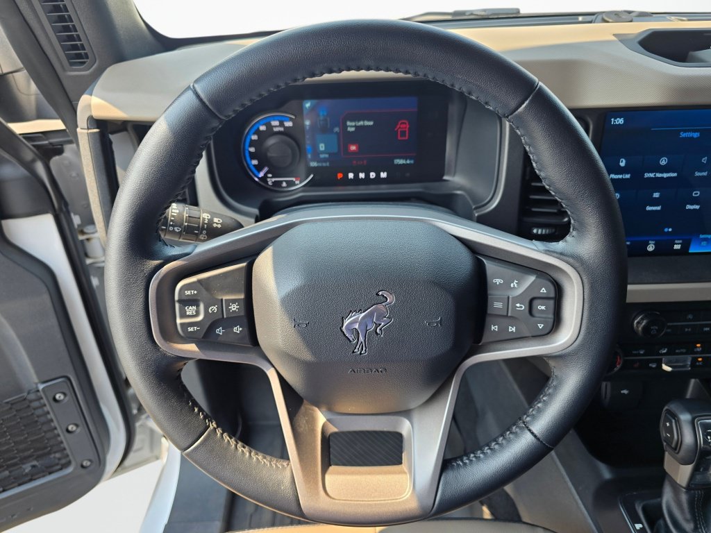 Used 2024 Ford Bronco Wildtrak AWD/4WD image 13