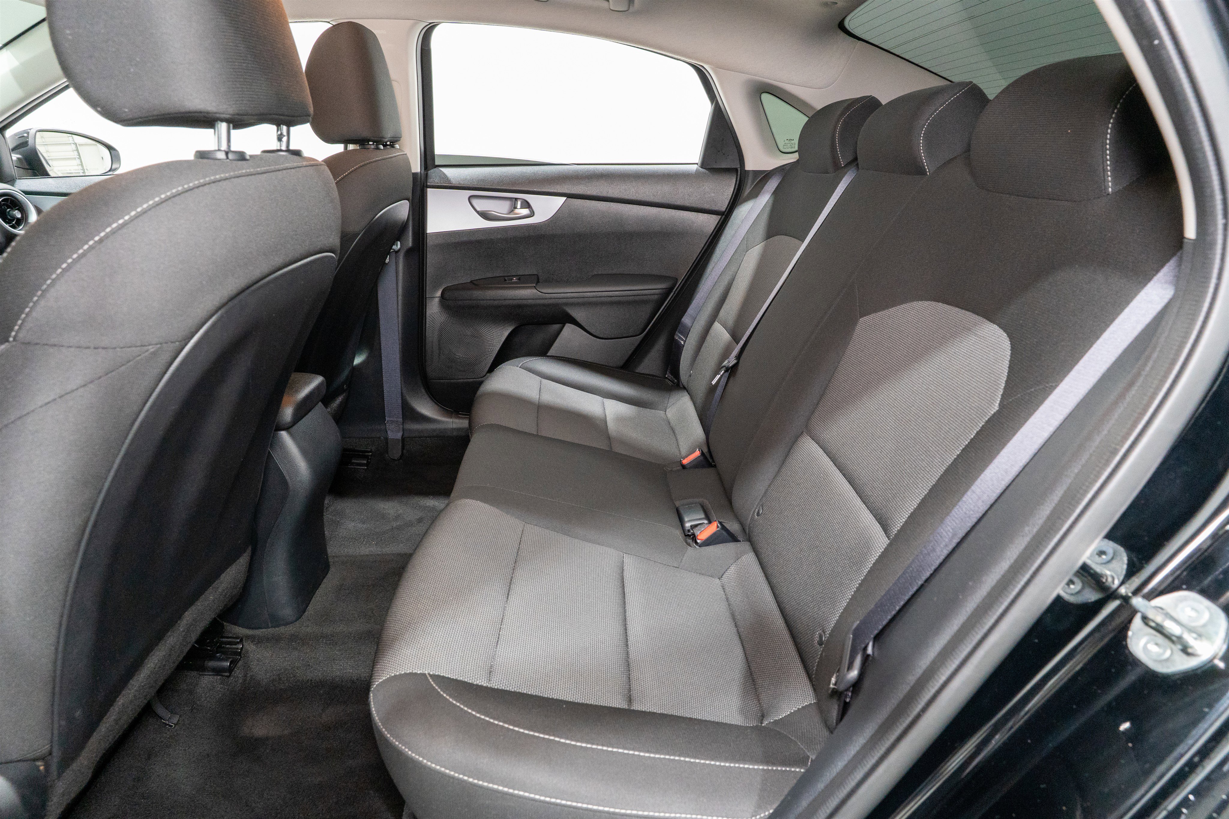 Used 2024 Kia Forte LXS image 28