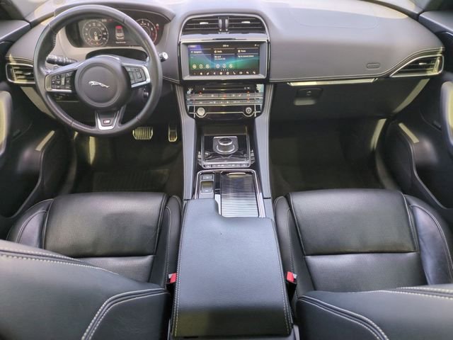 Used 2019 Jaguar F-PACE S image 14